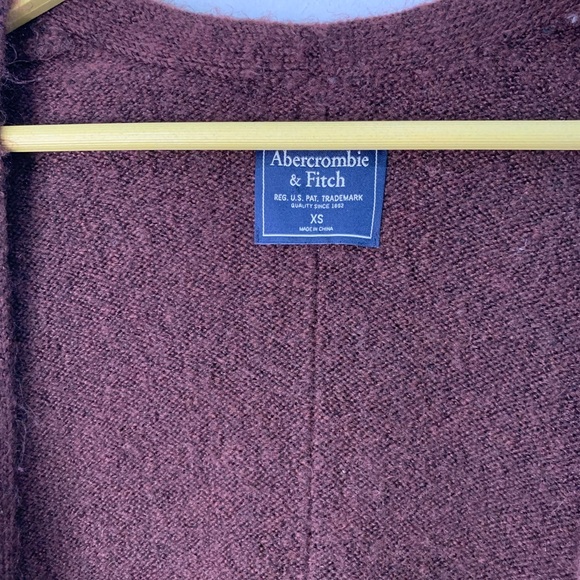 Abercrombie & Fitch Burgundy Cardigan - Picture 7 of 7